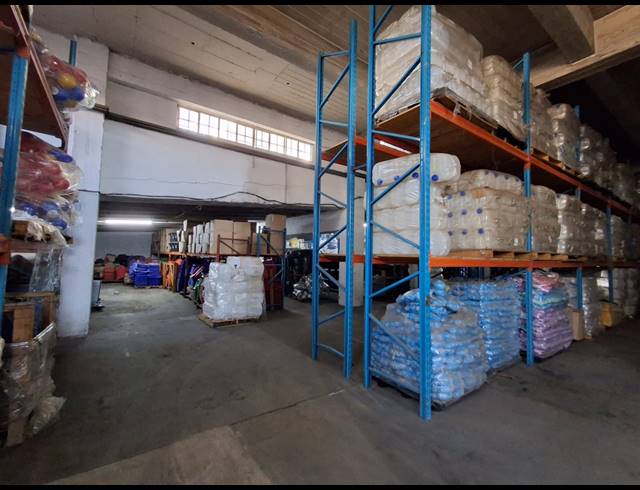 1,900M² WAREHOUSE TO LET IN HERIOTDALE